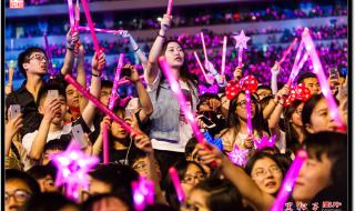 周杰伦历年的演唱会 周杰伦2015演唱会