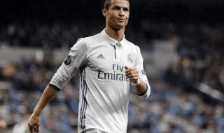 c罗转会曼联的第一场比赛 c罗转会至曼联文案